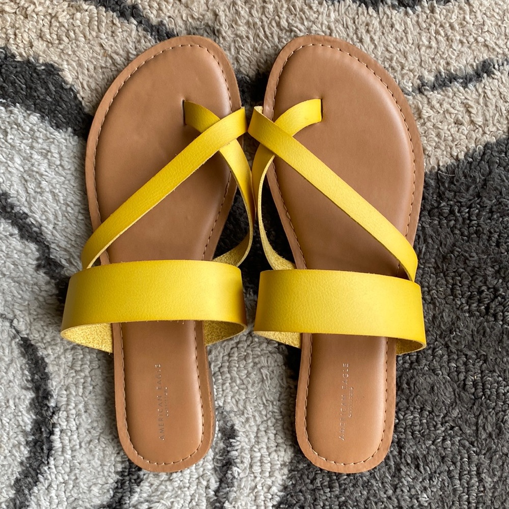 American Eagle Sandals